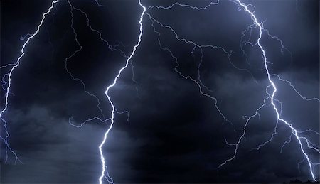 simsearch:400-04256241,k - lightning strikes in the darkness Stock Photo - Budget Royalty-Free & Subscription, Code: 400-03950160