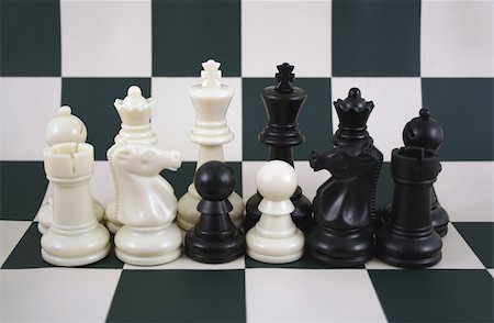 simsearch:700-00075674,k - an image of chess pieces with mixed pawns Stock Photo - Budget Royalty-Free & Subscription, Code: 400-03950496