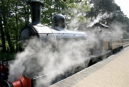 simsearch:400-04992228,k - old steam train at a railway museum Foto de stock - Super Valor sin royalties y Suscripción, Código: 400-03951588