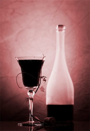 simsearch:400-04226436,k - red wine glass and bottle Stock Photo - Budget Royalty-Free & Subscription, Code: 400-03966432