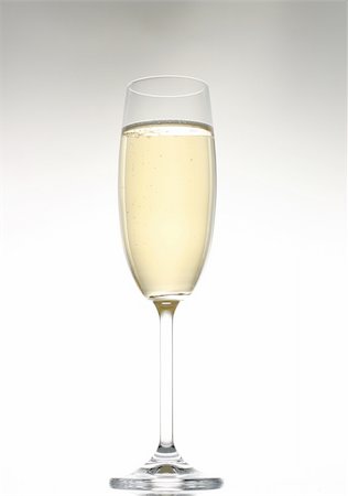 simsearch:400-05120066,k - Verre de Champagne Photographie de stock - Aubaine LD & Abonnement, Code: 400-03962537