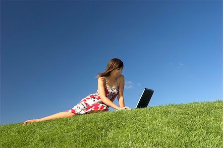 simsearch:400-03934248,k - Woman in outdoor study with a laptop Stock Photo - Budget Royalty-Free & Subscription, Code: 400-03962868