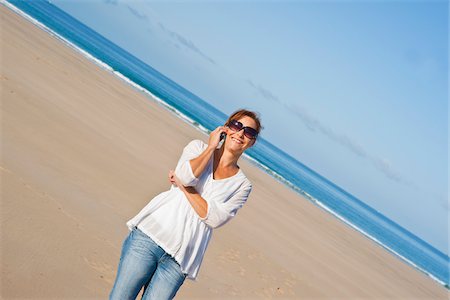 Woman On Beach, Camaret-sur-Mer, Finistere, Bretagne, France Stock Photo - Premium Royalty-Free, Code: 600-05389135