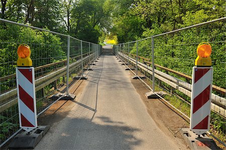 simsearch:700-03720180,k - Warning Signs at Road Construction Site, Wenigumstadt, Bavaria, Germany Stock Photo - Premium Royalty-Free, Code: 600-05524475