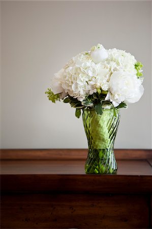 simsearch:600-05602737,k - Bouquet of Flowers in Vase Stock Photo - Premium Royalty-Free, Code: 600-05756440