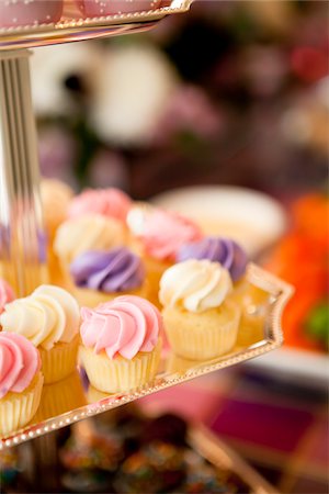 food detail - Close-up of Cupcakes Foto de stock - Sin royalties Premium, Código: 600-05786690