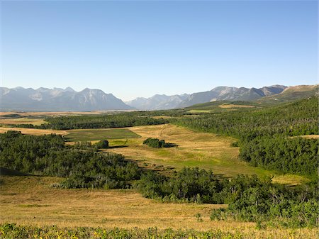 Valley and Mountains, Pincher Creek, Alberta, Canada Stock Photo - Premium Royalty-Free, Code: 600-05973196