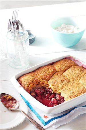 simsearch:600-05973291,k - Sour Cherry Cobbler Stock Photo - Premium Royalty-Free, Code: 600-06059766