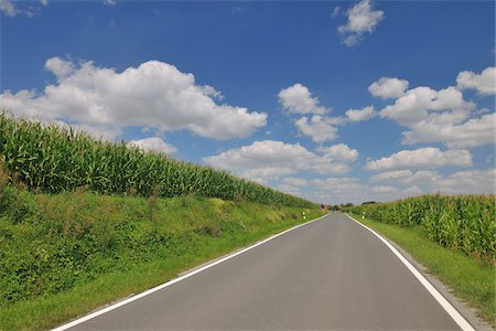 simsearch:600-03171596,k - Country Road in Summer, Butthard, Wurzburg District, Franconia, Bavaria, Germany Stock Photo - Premium Royalty-Free, Code: 600-06119748