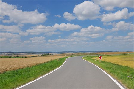 simsearch:600-08232277,k - Country Road in Summer, Butthard, Wurzburg District, Franconia, Bavaria, Germany Stock Photo - Premium Royalty-Free, Code: 600-06119749