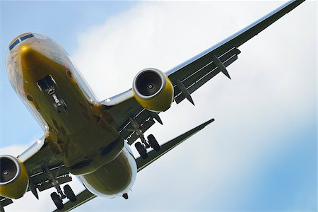 Approaching Airplane, Frankfurt Airport, Frankfurt, Hesse, Germany Photographie de stock - Premium Libres de Droits, Code: 600-06334282