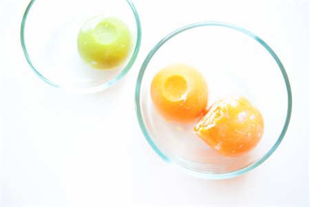 simsearch:6118-07808971,k - Frozen Baby Food Stock Photo - Premium Royalty-Free, Code: 600-06355177