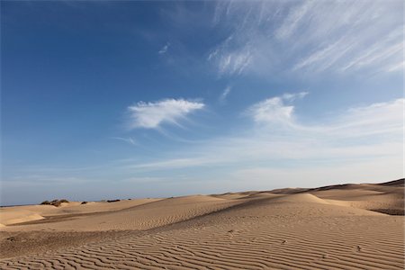 foot prints beach - Sand Dune, Canary Islands, Spain Stock Photo - Premium Royalty-Free, Code: 600-06355285