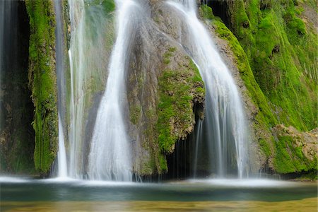 simsearch:600-06553323,k - Cascade des Tufs falling over green Moss, Arbois, Jura, Jura Mountains, Franche-Comte, France Stock Photo - Premium Royalty-Free, Code: 600-06553318