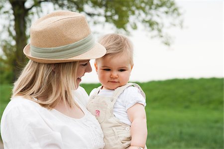 Portrait of Mother and Daughter Outdoors, Mannheim, Baden-Wurttemberg, Germany Stock Photo - Premium Royalty-Free, Code: 600-06752403