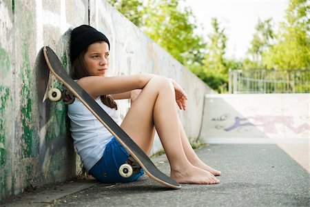 simsearch:600-07117293,k - Girl Hanging out in Skatepark, Feudenheim, Mannheim, Baden-Wurttemberg, Germany Stock Photo - Premium Royalty-Free, Code: 600-06894948