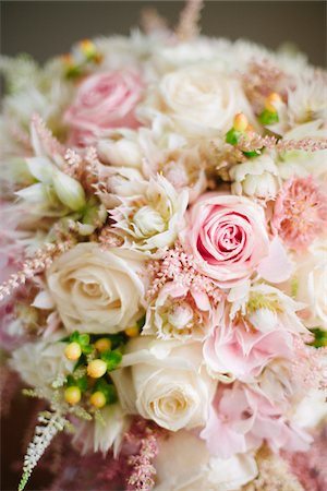 simsearch:600-07451036,k - Bridal Bouquet of Flowers, Toronto, Ontario, Canada Stock Photo - Premium Royalty-Free, Code: 600-06939694