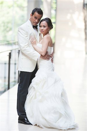 Portrait of Bride and Groom, Toronto, Ontario, Canada Stock Photo - Premium Royalty-Free, Code: 600-07062772