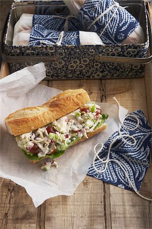 picnic basket - Chicken Salad Sandwich on Baguette, Studio Shot Stock Photo - Premium Royalty-Free, Code: 600-07108309