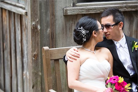 simsearch:600-05641969,k - Portrait of Bride and Groom Outdoors, Toronto, Ontario, Canada Stock Photo - Premium Royalty-Free, Code: 600-07117249