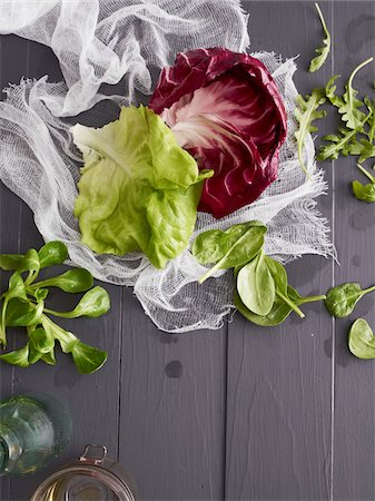 simsearch:600-06752237,k - Overhead View of Variety of Lettuce, Studio Shot Stock Photo - Premium Royalty-Free, Code: 600-07110422