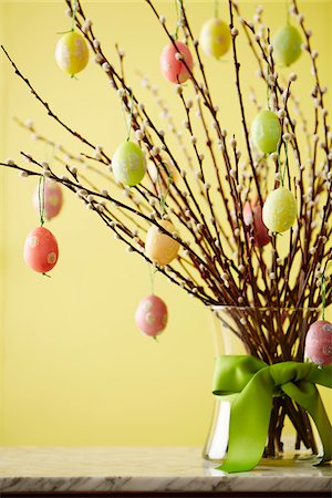 festivity (ceremonious and special festive occasion) - Easter Egg Decorations on Pussy Willows, Studio Shot Stock Photo - Premium Royalty-Free, Code: 600-07110444