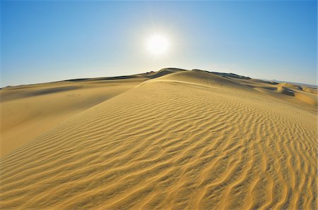 simsearch:600-07431228,k - Sand Dunes with Sun, Matruh Governorate, Libyan Desert, Sahara Desert, Egypt, Africa Stock Photo - Premium Royalty-Free, Code: 600-07279194