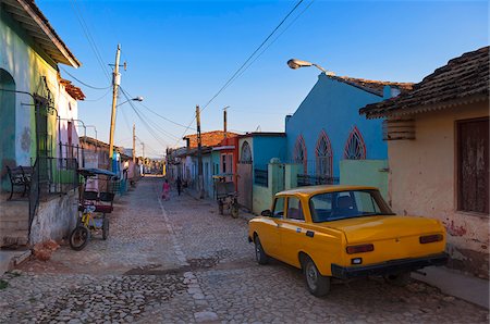 Street Scene with Old Car, Trinidad de Cuba, Cuba Stock Photo - Premium Royalty-Free, Code: 600-07487509