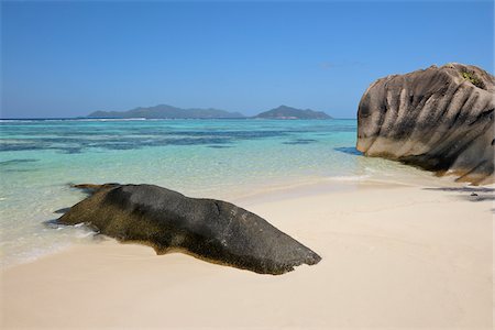 simsearch:859-07284165,k - Anse Source d'Argent with Sculpted Rocks, La Digue, Seychelles Stock Photo - Premium Royalty-Free, Code: 600-07653890