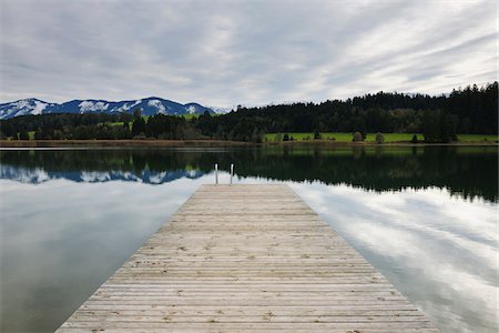 simsearch:600-07844441,k - Wooden Jetty in Lake, Illasbergsee, Halblech, Bavaria, Germany Stock Photo - Premium Royalty-Free, Code: 600-07945337