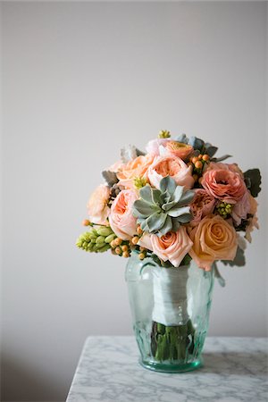 simsearch:600-05948257,k - Bridal Bouquet of Flowers in Vase Stock Photo - Premium Royalty-Free, Code: 600-07991580