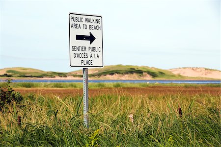 simsearch:600-03696739,k - Sign Noting Public Walking Area to Beach in Rushes and Dunes, Prince Edward Island, Canada Stock Photo - Premium Royalty-Free, Code: 600-08167377