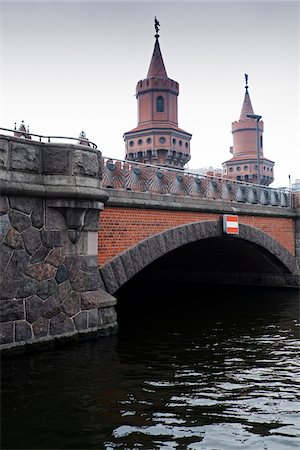 river rocks - Oberbrumbrucke Bridge crossing the River Spree, Berlin, Germany. Stock Photo - Premium Royalty-Free, Code: 600-08210010