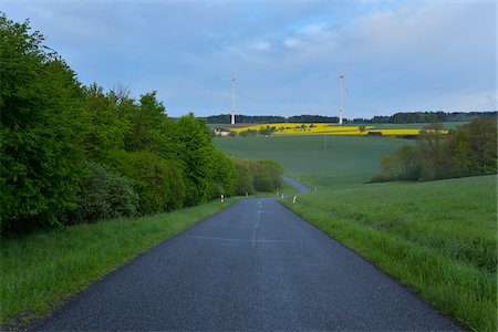 Rural Road in Spring, Schippach, Miltenberg, Odenwald, Bavaria, Germany Photographie de stock - Premium Libres de Droits, Code: 600-08232297