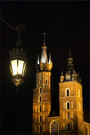 simsearch:600-08212915,k - Church of the Holy Virgin Mary at Night, Main Market Square, Krakow, Poland Stock Photo - Premium Royalty-Free, Code: 600-08274247