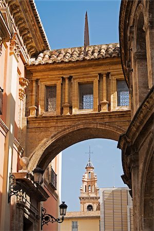 pedestrian walkway - Covered Raised Walkway in Valencia, Spain Stock Photo - Premium Royalty-Free, Code: 600-08770162