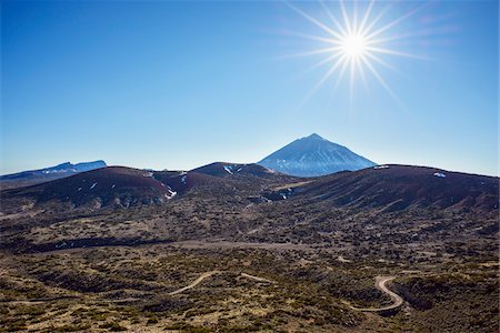 Pico del Teide Mountain with Volcanic Landscape and Road, Parque Nacional del Teide, Tenerife, Canary Islands, Spain Stock Photo - Premium Royalty-Free, Code: 600-08783055
