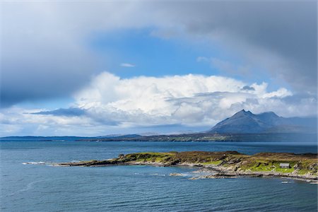 simsearch:6118-08399701,k - Scottish coast with dramatic cloud formations on the Isle of Skye in Scotland, United Kingdom Stock Photo - Premium Royalty-Free, Code: 600-08986305