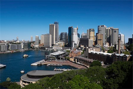 simsearch:600-07653876,k - Overview of Circular Quay and skyline of Sydney, Australia Foto de stock - Sin royalties Premium, Código: 600-09013849