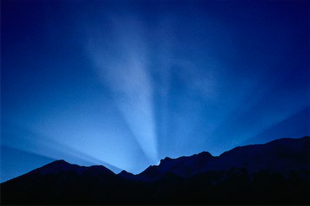 simsearch:600-00045917,k - Crépusculaires rayons le Parc National Jasper (Alberta), Canada Photographie de stock - Premium Libres de Droits, Code: 600-00008671