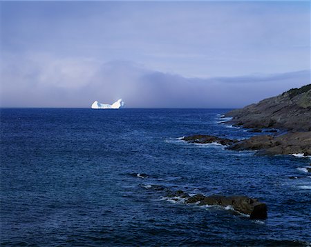simsearch:600-01540973,k - Iceberg, near Cape Spear Avalon Peninsula Newfoundland and Labrador, Canada Stock Photo - Premium Royalty-Free, Code: 600-00011759