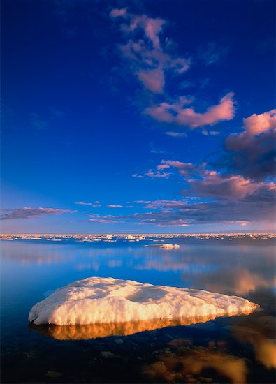 Icebergs Hudson Bay, near