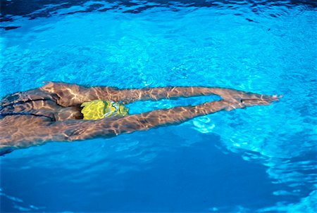 simsearch:700-00091923,k - Woman Swimming in Pool Stock Photo - Premium Royalty-Free, Code: 600-00021814