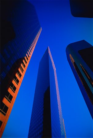simsearch:700-00036346,k - Looking Up at Office Towers Financial District Los Angeles, California, USA Stock Photo - Premium Royalty-Free, Code: 600-00022927