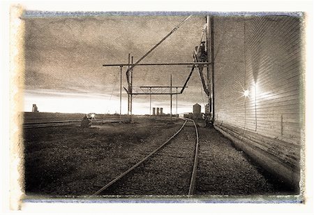 simsearch:600-00013556,k - Grain Elevator at Sunrise, Coronach, Saskatchewan, Canada Stock Photo - Premium Royalty-Free, Code: 600-00059579