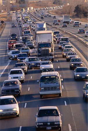Traffic on Highway #401, Toronto, Ontario, Canada Stock Photo - Premium Royalty-Free, Code: 600-00175410