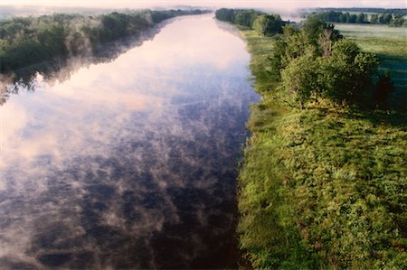 simsearch:600-00173997,k - Morning Mists, Jemseg River, New Brunswick, Canada Foto de stock - Sin royalties Premium, Código: 600-00173687