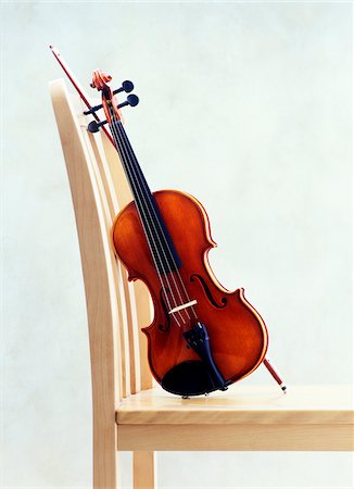 Violin on Chair Stock Photo - Premium Royalty-Free, Code: 600-00190979