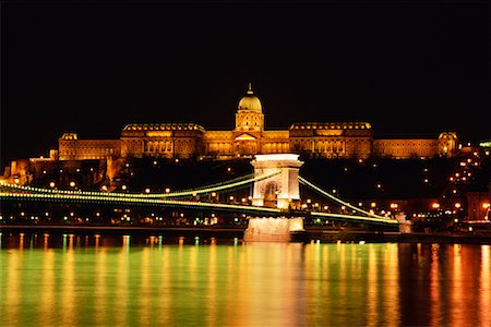 simsearch:700-08212979,k - Cityscape, Budapest, Hungary Stock Photo - Premium Royalty-Free, Code: 600-00824579