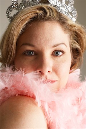 simsearch:600-00824351,k - Portrait of Woman Wearing Tiara and Feather Boa Stock Photo - Premium Royalty-Free, Code: 600-00866734